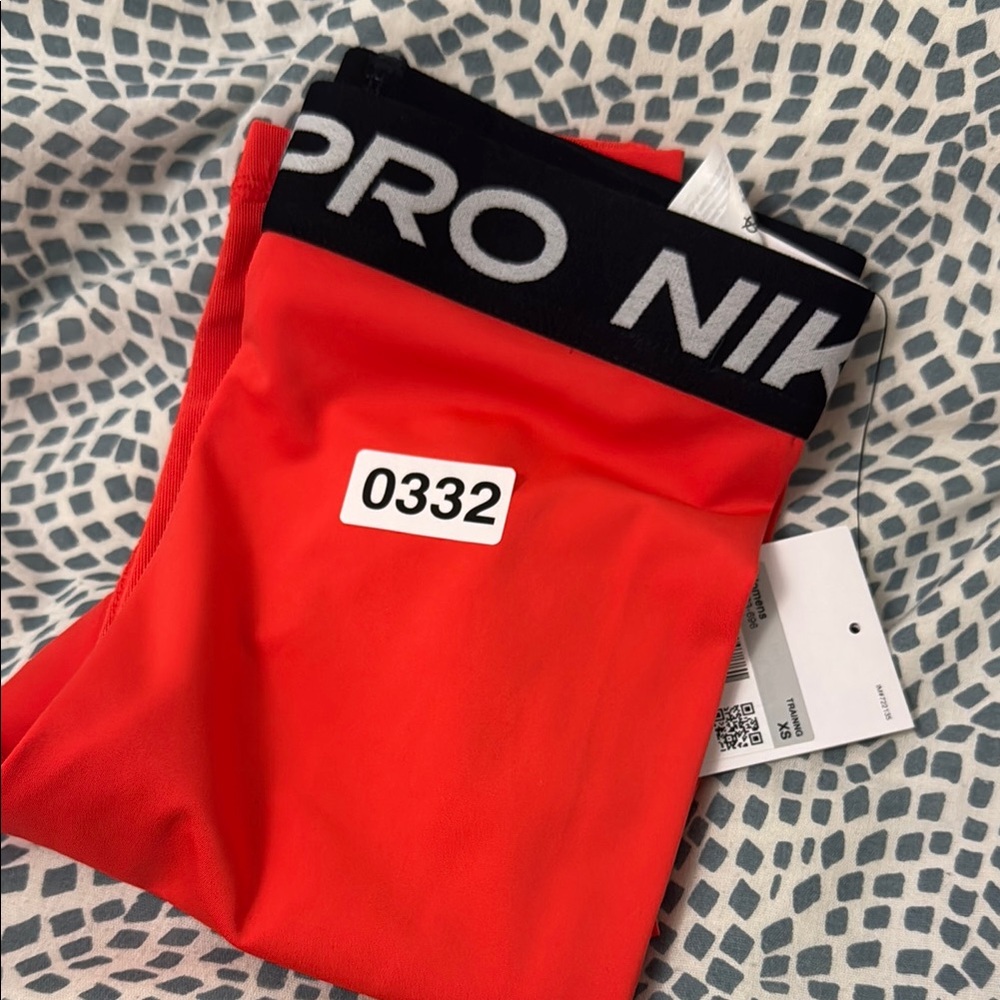 Nike Pro Red Leggings women’s.